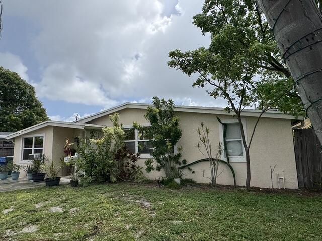 5636 NE 5th Avenue, Oakland Park, FL 33334