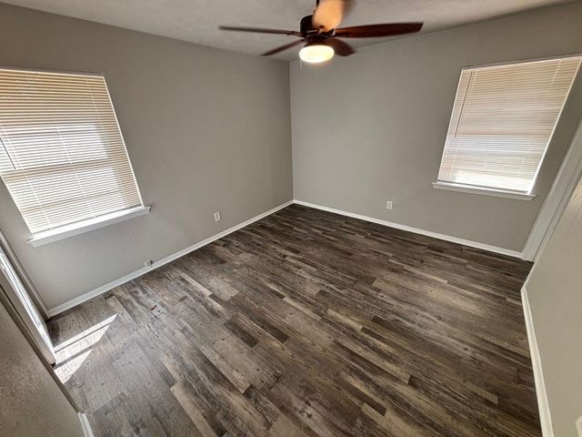 2522 Cunningham Street, Irving, TX 75062