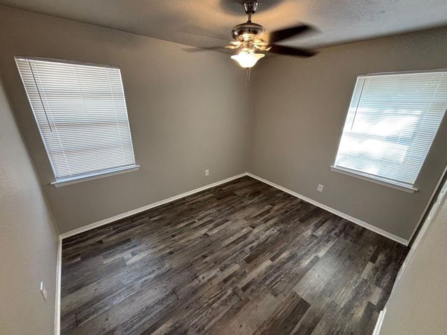 2522 Cunningham Street, Irving, TX 75062