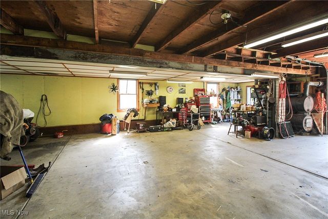 590 Ruth Avenue, Leavittsburg, OH 44430