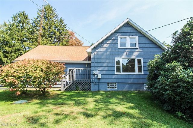 590 Ruth Avenue, Leavittsburg, OH 44430