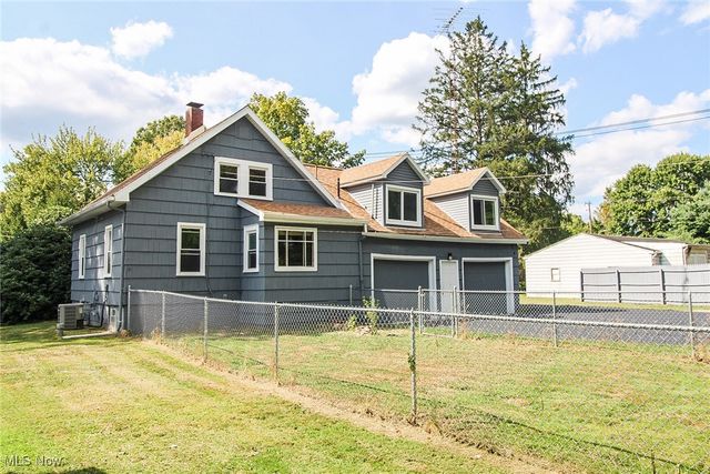 590 Ruth Avenue, Leavittsburg, OH 44430