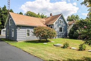 590 Ruth Avenue, Leavittsburg, OH 44430