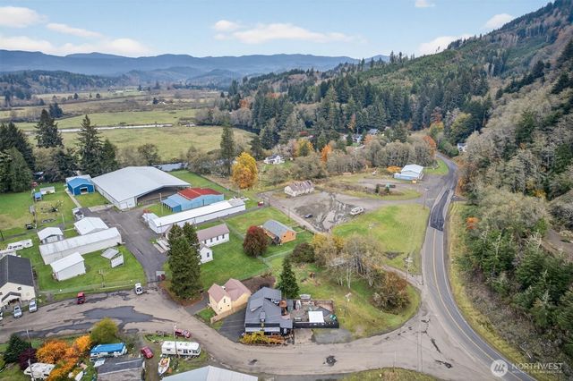 8 Fairgrounds Road, Skamokawa, WA 98647