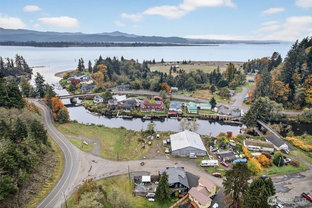 8 Fairgrounds Road, Skamokawa, WA 98647