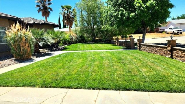 4638 W Avenue M10, Quartz Hill, CA 93536