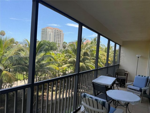 20335 W Country Club Drive 206, Aventura, FL 33180