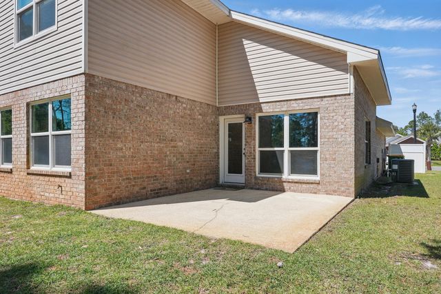 1004 Freeport Court, Mary Esther, FL 32569