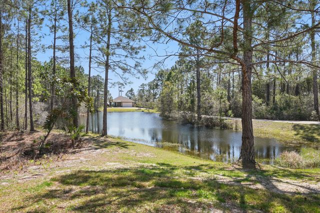 1004 Freeport Court, Mary Esther, FL 32569