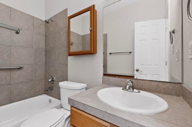 11028 Maravillas Drive NW, Albuquerque, NM 87114