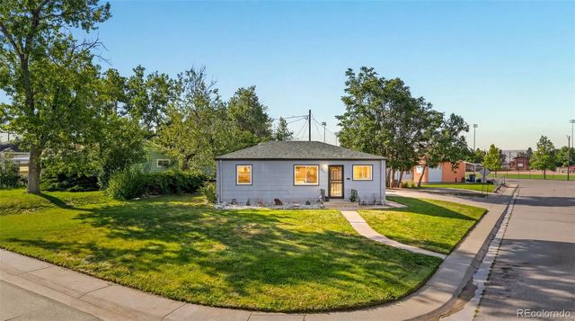 5820 Rose Lane, Commerce City, CO 80022