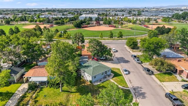 5820 Rose Lane, Commerce City, CO 80022