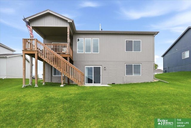 12004 S 107 Avenue, Papillion, NE 68046