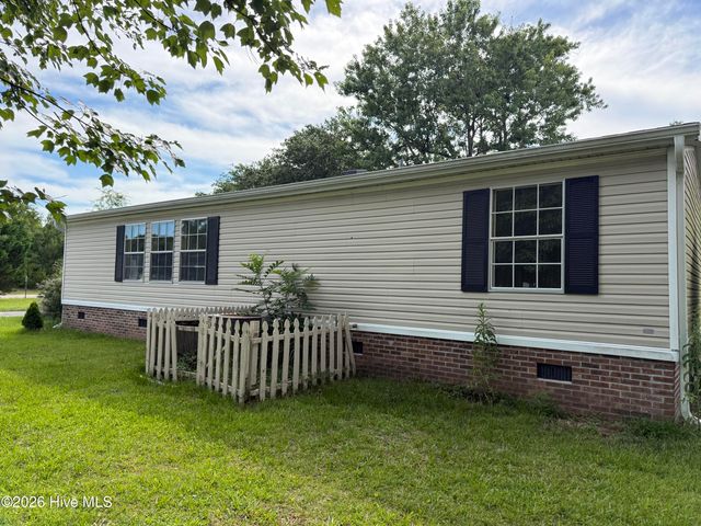 907 Kontiki Court, Hampstead, NC 28443