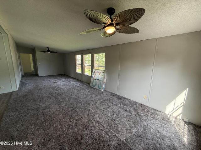 907 Kontiki Court, Hampstead, NC 28443