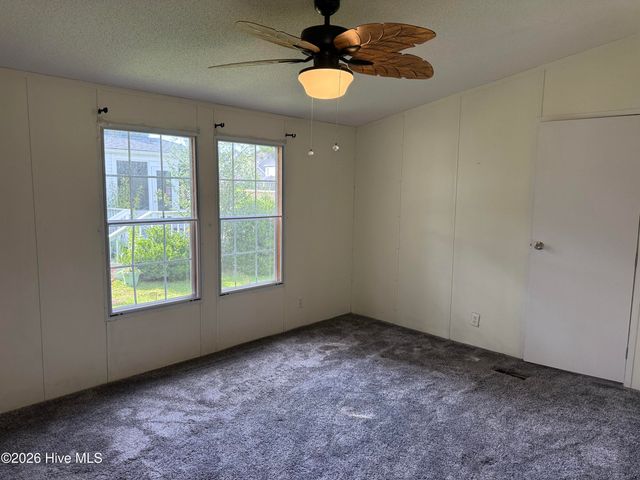 907 Kontiki Court, Hampstead, NC 28443