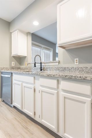 14600 Fonmeadow Drive 607, Houston, TX 77035