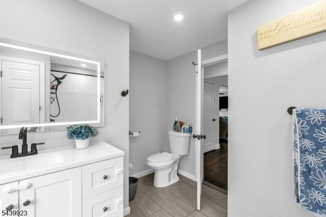 958 Leland Ave, Plainfield City, NJ 07062