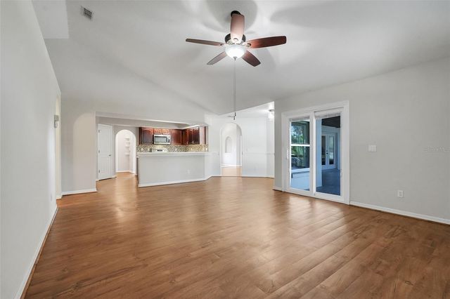 8620 SPYGLASS LOOP, Clermont, FL 34711