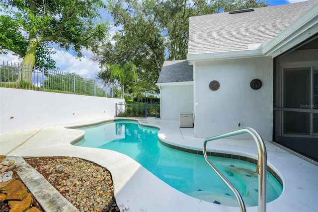 8620 SPYGLASS LOOP, Clermont, FL 34711