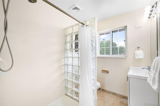 6984 S Spruce Drive, Centennial, CO 80112