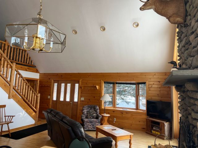 529 Beach Road, Pittsburg, NH 03592