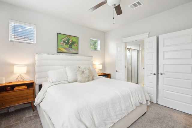 1708 Loyal Friend DR 46, Leander, TX 78641