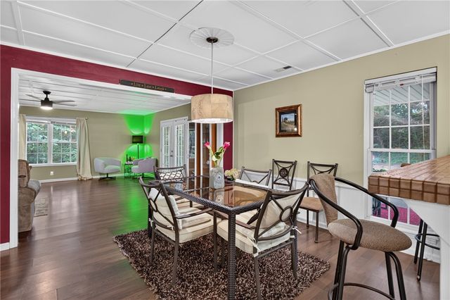 229 Cub Cove Drive, Walhalla, SC 29691