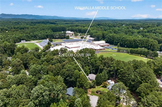 229 Cub Cove Drive, Walhalla, SC 29691