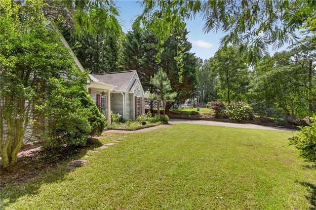 229 Cub Cove Drive, Walhalla, SC 29691