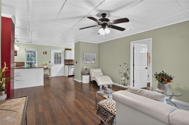 229 Cub Cove Drive, Walhalla, SC 29691