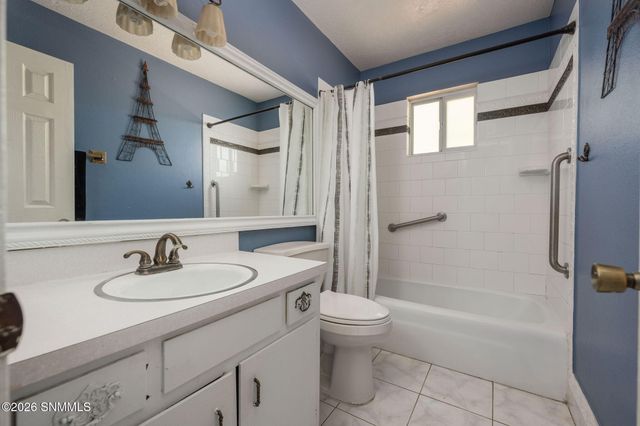 925 Delta Drive, Las Cruces, NM 88001