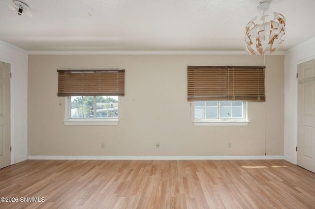 925 Delta Drive, Las Cruces, NM 88001