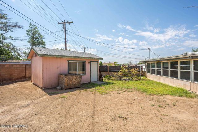 925 Delta Drive, Las Cruces, NM 88001