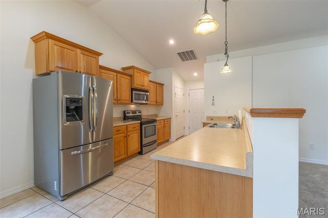 205 County Road 445, Poplar Bluff, MO 63901