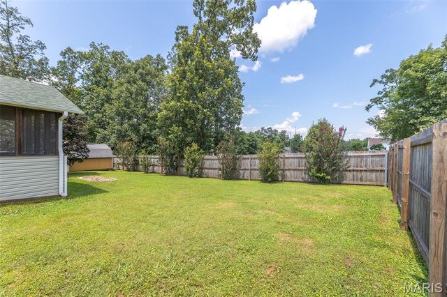 205 County Road 445, Poplar Bluff, MO 63901