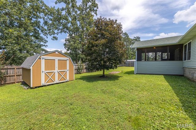205 County Road 445, Poplar Bluff, MO 63901