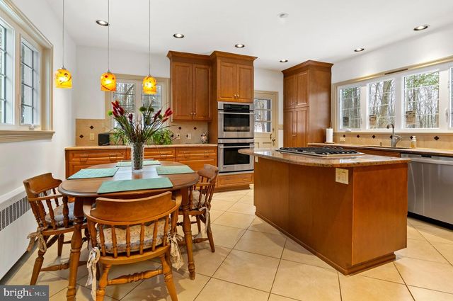 7 CAVESWOOD LN, Owings Mills, MD 21117