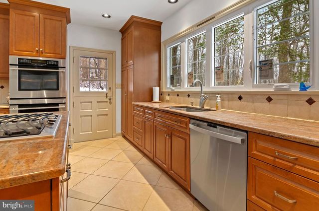 7 CAVESWOOD LN, Owings Mills, MD 21117