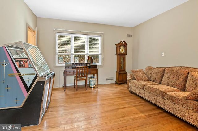 7 CAVESWOOD LN, Owings Mills, MD 21117