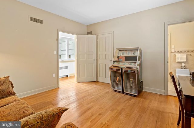 7 CAVESWOOD LN, Owings Mills, MD 21117