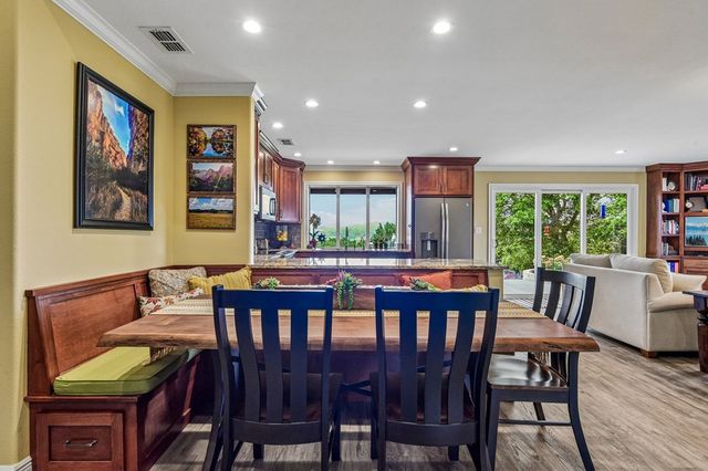 260 Timber Oak Rd, Kerrville, TX 78028