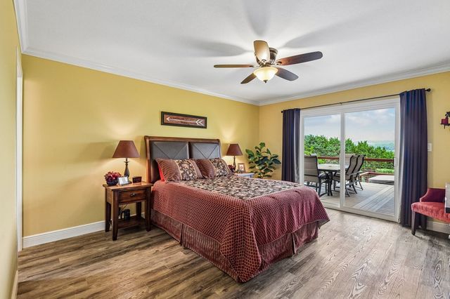 260 Timber Oak Rd, Kerrville, TX 78028