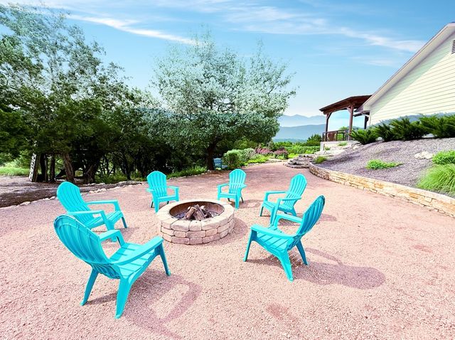 260 Timber Oak Rd, Kerrville, TX 78028