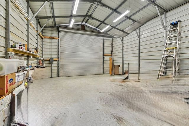 260 Timber Oak Rd, Kerrville, TX 78028
