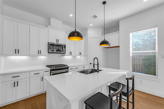 10937 Fire Creek Drive, Houston, TX 77043