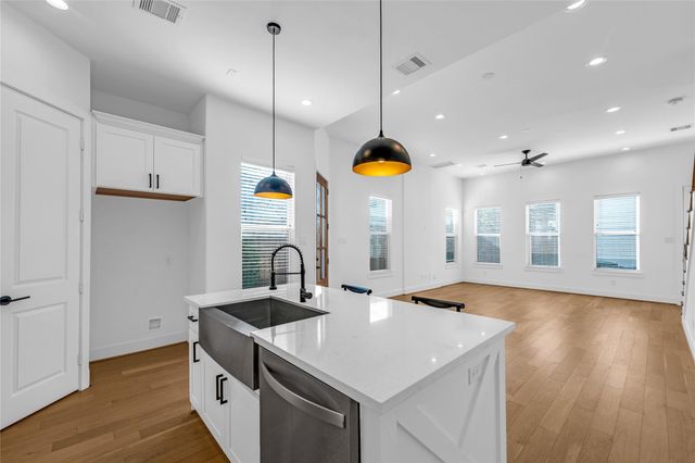 10937 Fire Creek Drive, Houston, TX 77043