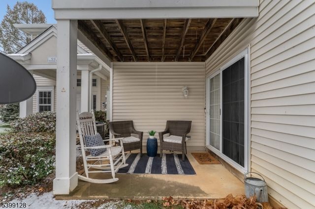 52 Overlook Dr, Lopatcong Twp., NJ 08886