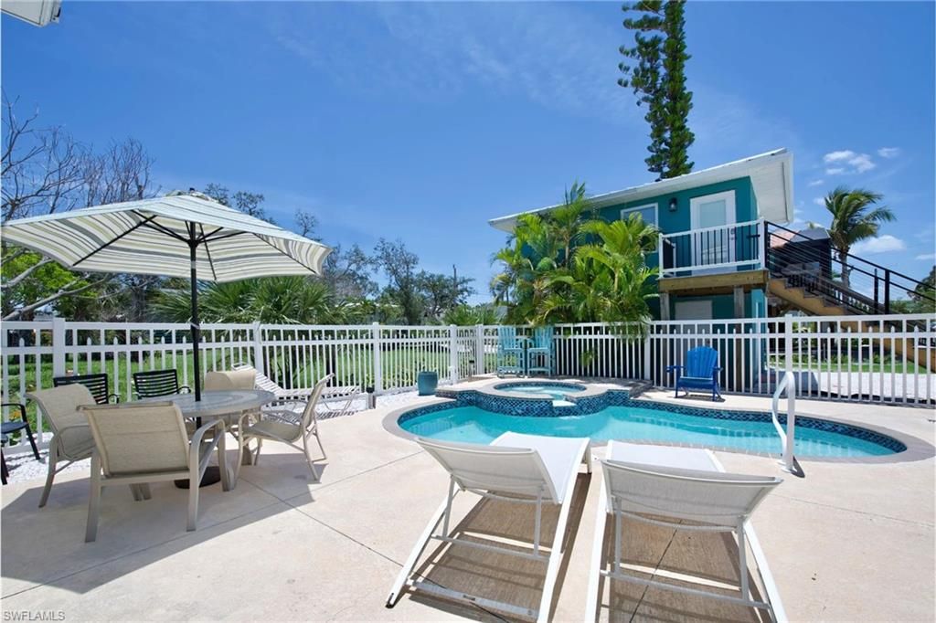 210 Dakota AVE, FORT MYERS BEACH, FL 33931 — photo 4