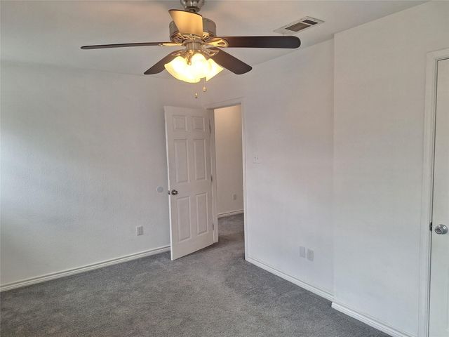 2621 Lee Avenue B, Fort Worth, TX 76164